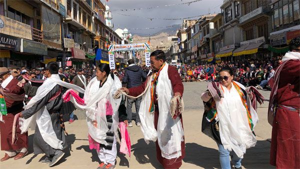 Mixed emotions as J&K, Ladakh are born as UTs