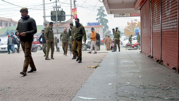 Signs of political activity in J&K as politicos are released in a phased manner