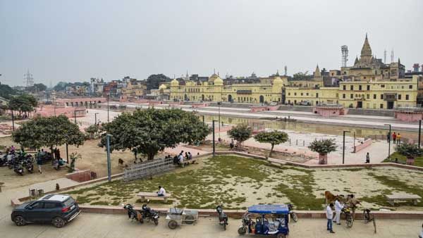 Hindu Mahasabha to file review petition against Ayodhya verdict