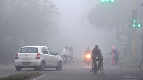 6 killed including two minors as car falls into canal in UP's Greater Noida due to fog