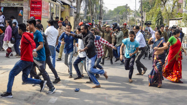 CAA protest: Bomb hurled at police, Howrah DCP injured