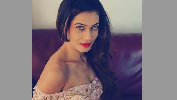 Payal Rohatgi held by Rajasthan police for making objectionable video on Motilal Nehru