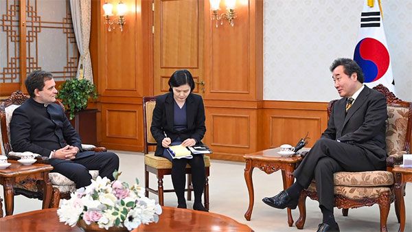 Amid Citizenship protests back home, Rahul Gandhi visits South Korea, meets PM Lee Nak-yon