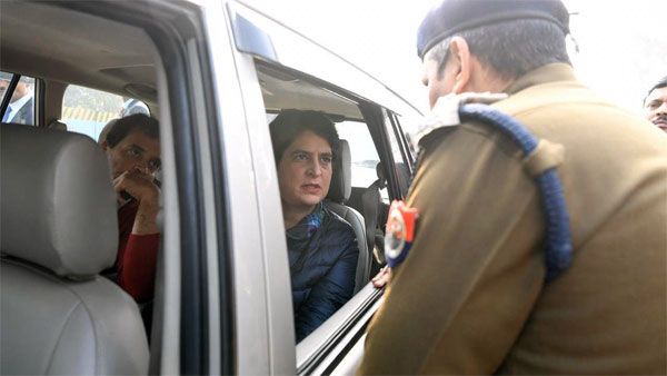 Rahul, Priyanka stopped outside Meerut, barred from meeting Kin of protesters killed in CAA violence