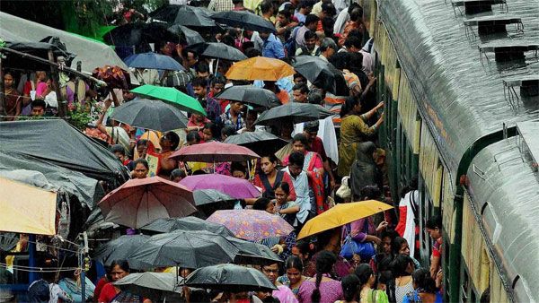 Operating ratio of Railways in 2017-18 was worst in 10 years: CAG