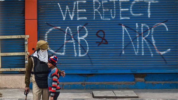 Citizenship Act Protests: Quick action by locals helps restore peace during Seelampur violence