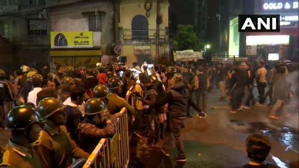 Jadavpur University students clash with police in Kolkata
