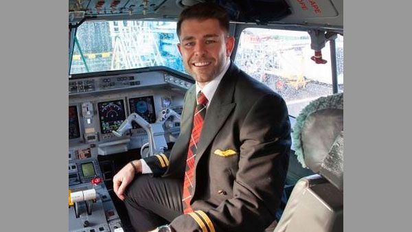31-year-old HIV+ British man challenges rules to qualify as commercial pilot
