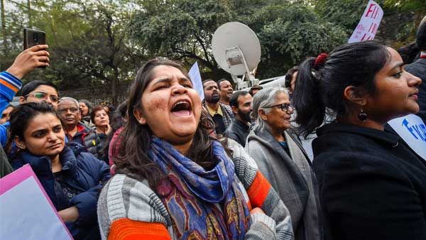 JU, Presidency students take out rallies against JNU violence