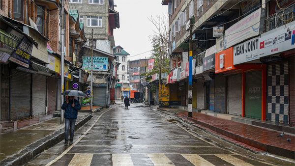 Curbs eased, but here is why the social media is still out of bounds in J&K