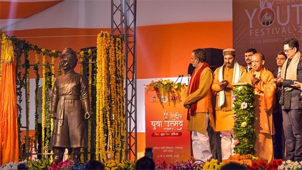 People who thrive on country’s resources fomenting terror and naxalism: Yogi