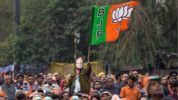 Post Delhi defeat, BJP divided on Bengal strategy