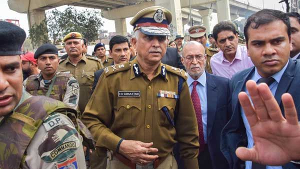 Delhi's Lieutenant Guv Anil Baijal visits violence-hit areas, takes stock of situation