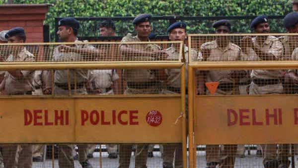 Delhi police arrests 2 members of international narcotics cartel, seizes drugs worth over Rs 60 crore