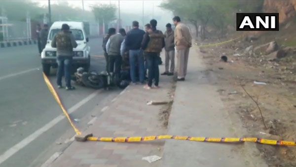 Delhi: Two criminals killed in police encounter in Pul Prahladpur area