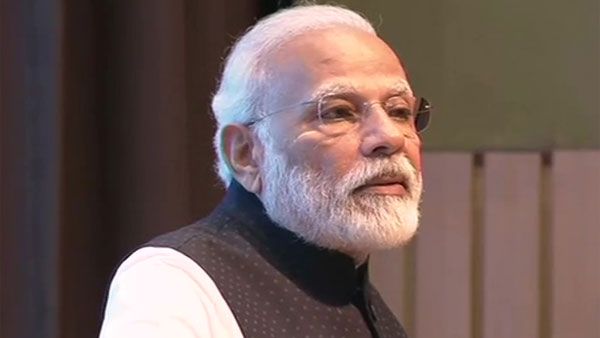 Mahatma Gandhi's life was devoted to truth and service: PM Modi