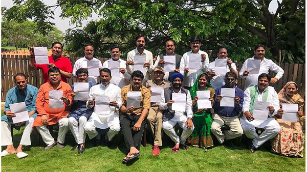 Madhya Pradesh Crisis: Speaker issues notices to 22 rebel MLAs, seeks reply by Friday