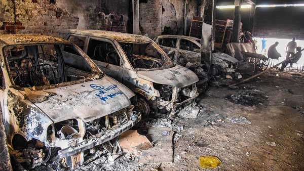 122 houses, 301 vehicles and 322 shops gutted in Delhi