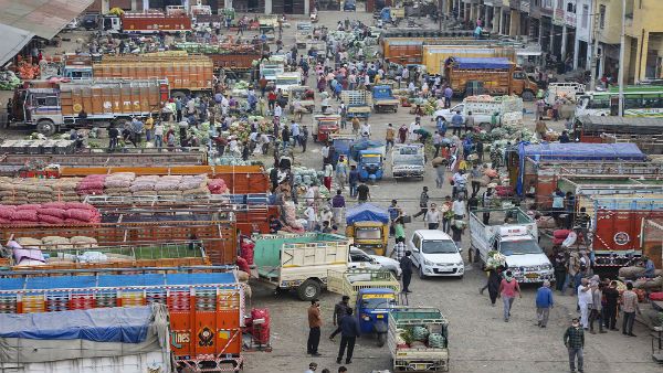 Extended lockdown will inflict economic loss of USD 234.4 billion:Barclays