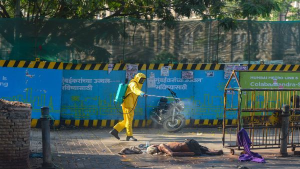 Tea stall owner near 'Matoshree' tests coronavirus positive in Mumbai