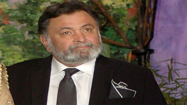 Veteran actor Rishi Kapoor cremated at Chandanwadi crematorium