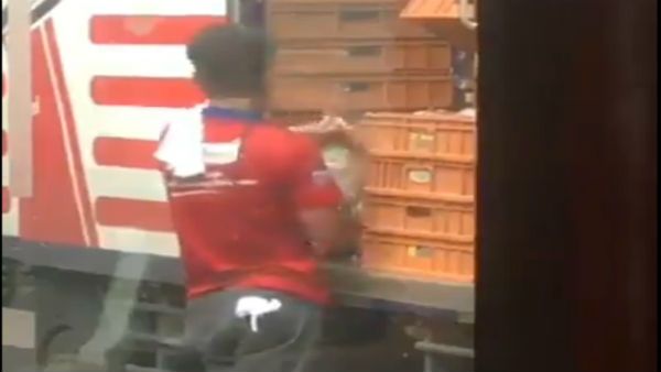 Fake: Video of man spitting on bread is not from India