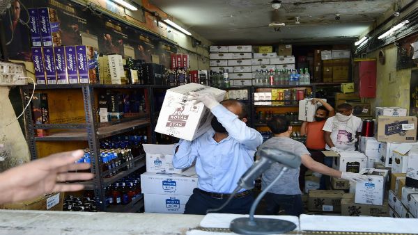 Delhi govt lifts 'special corona fee' on liquor from Jun 10, but raises VAT