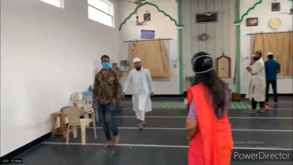 Watch: Alert Tehsildar storms into masjid in Kolar, stops namaz