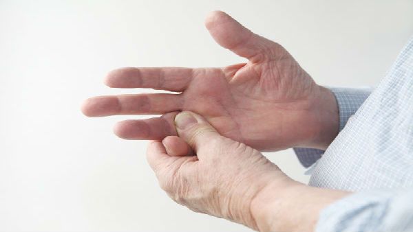Having tingling pain in your hands? The less common symptoms of coronavirus