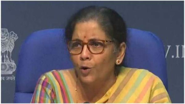 Government to amend Essential Commodities Act; agri foodstuffs to be deregulated