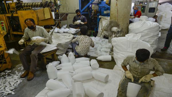 COVID-19 lockdown: Karnataka allows factories to extend working hours