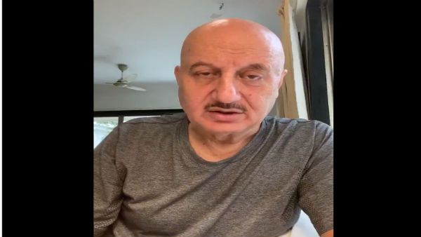 Veteran actor Anupam Kher receives COVID-19 vaccine, thanks medical staff