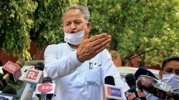 Coronavirus: Rajasthan CM slams Harsh Vardhan on issue of availability of COVID-19 vaccines