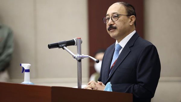 Let us not pretend that lone wolf initiatives come simply from misguided individuals