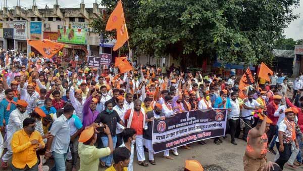 SC strikes down order upholding reservation for Marathas in jobs, education