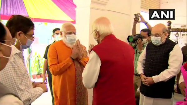 PM Modi meets LK Advani on his 93rd birthday