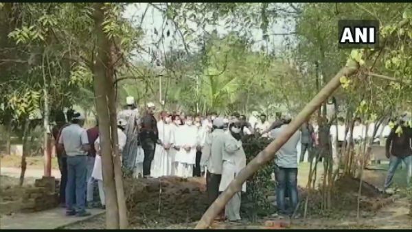 Ahmed Patel laid to rest in Bharuch; Rahul Gandhi attends funeral