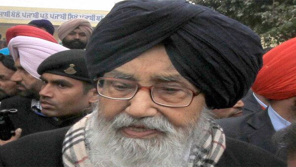 Govt could have dealt better: Parkash Singh Badal writes to PM on farmers' protests