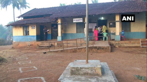 Karnataka: Voting for second phase of gram panchayat election underway