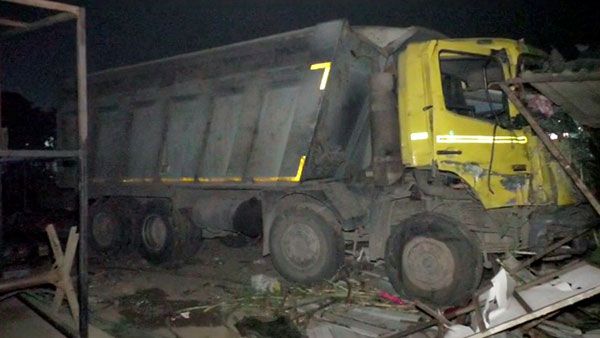 Gujarat: 15 migrant workers killed after truck runs over them; PM Modi condoles tragedy