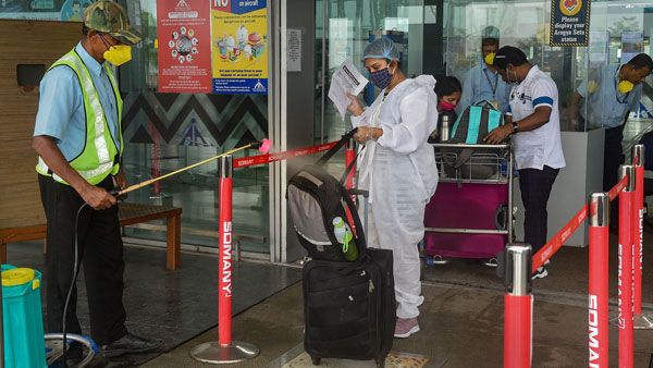 Pay less for your flight if you travel without check-in baggage