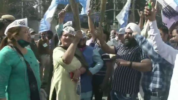 AAP wins 4 of 5 seats in Delhi civic by-polls, Congress bags 1