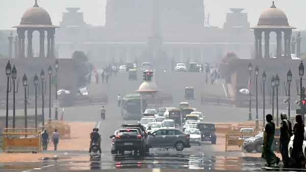 Mercury rises in Delhi