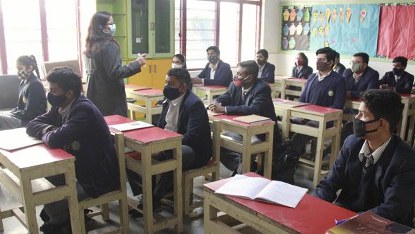 Regular offline classes in colleges to continue in Karnataka