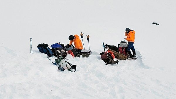 Wreckage of helicopter that killed 5 found on glacier
