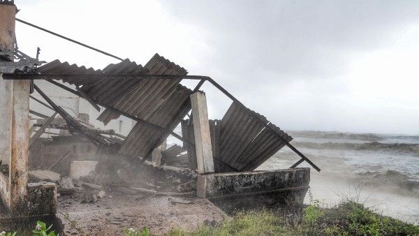 One dead, six missing as tug boat capsizes in rough sea off Mangaluru