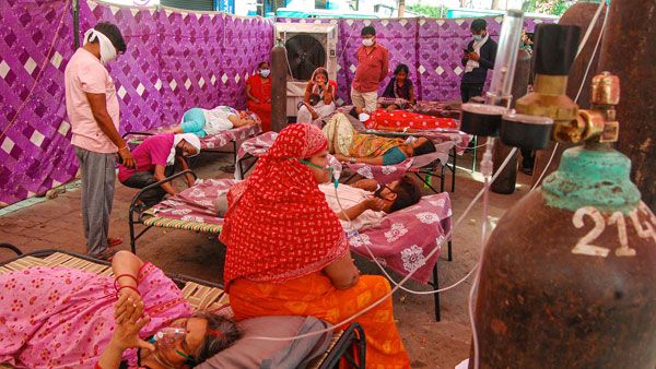 Turbaning the Turmoil: The Sikh Community and COVID