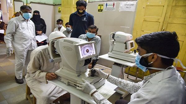 Eyesight in trouble: Lockdown due to COVID-19 increases risk of 'quarantine myopia'