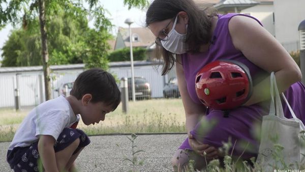 France could ease its strict fertility laws