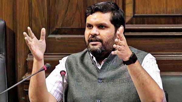 Congress says bank frauds on rise under Modi government